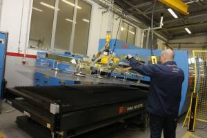 Laserschneidmaschine (2)